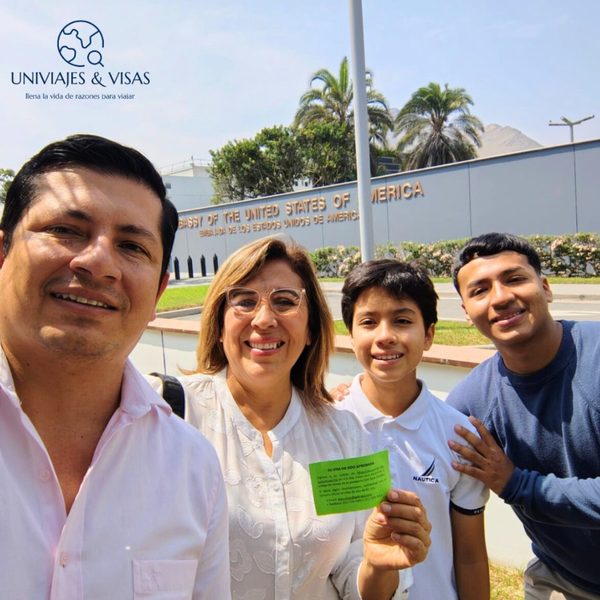 Familia embajada USA Lima